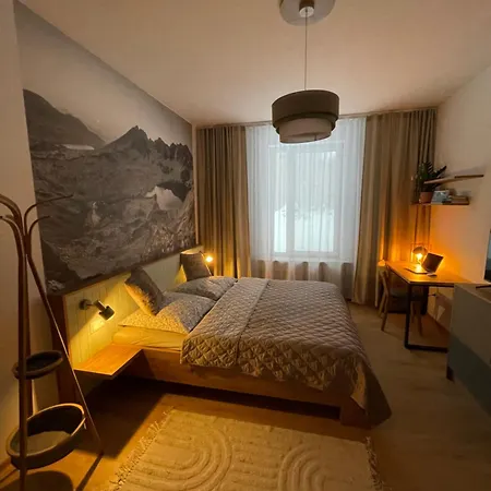 Sirius Apartment *